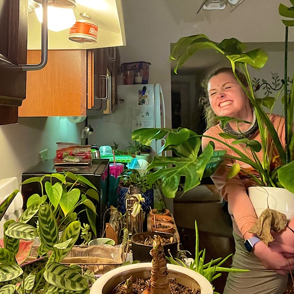 ✨Meet your Posher!✨ - Picture 2 of 3